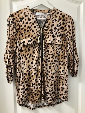 Calvin Klein blouse size small animal print
